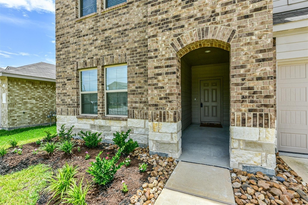 21223 Riverdew Drive - Photo 2