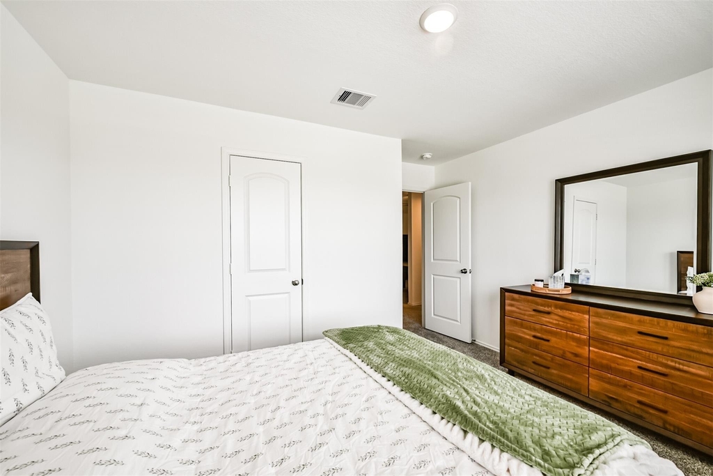 21223 Riverdew Drive - Photo 31