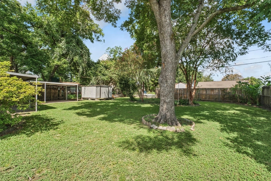 805 Parkstone Drive - Photo 13