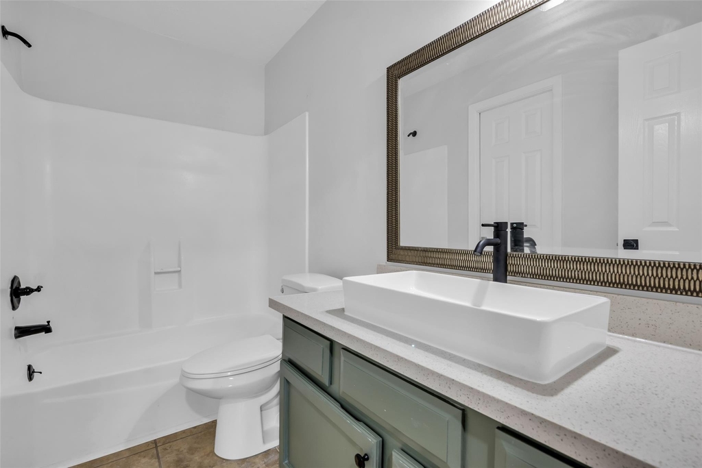 6835 Queensclub Drive - Photo 9