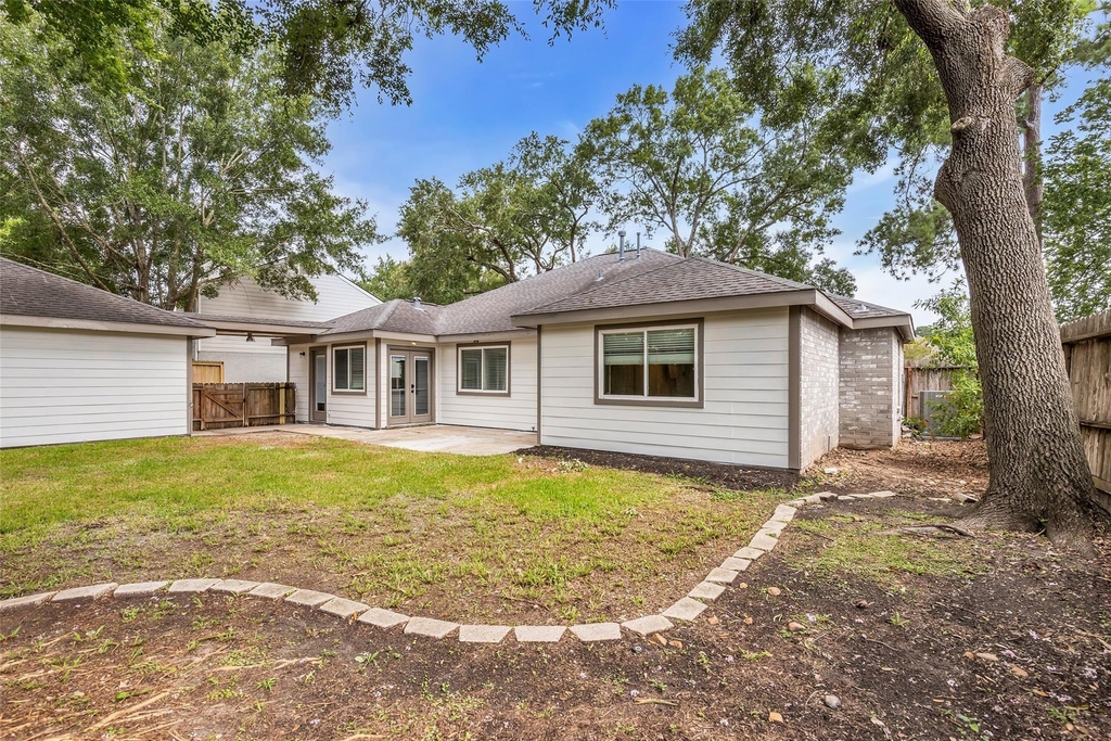 6835 Queensclub Drive - Photo 20