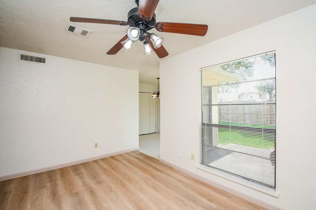 522 Jeff Davis Drive - Photo 8