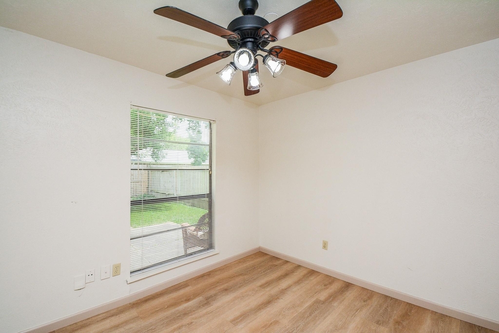 522 Jeff Davis Drive - Photo 9