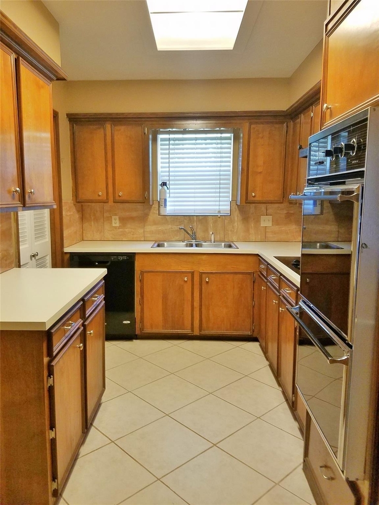 3800 Kingsway Drive - Photo 14