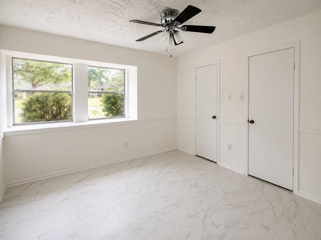 4610 Rivertree Lane - Photo 10