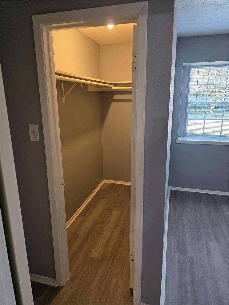 19302 Woodglen Drive - Photo 7
