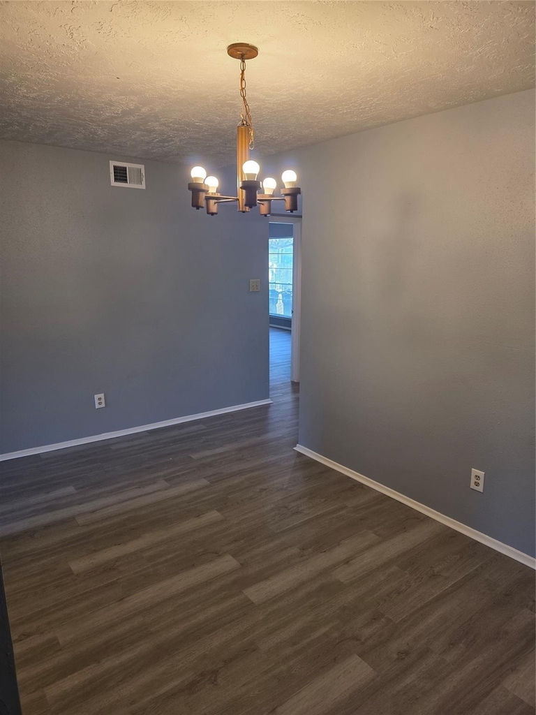 19302 Woodglen Drive - Photo 20