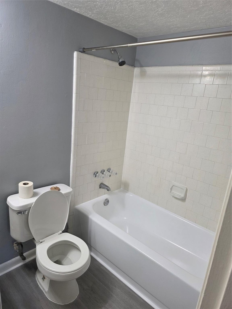 19302 Woodglen Drive - Photo 8