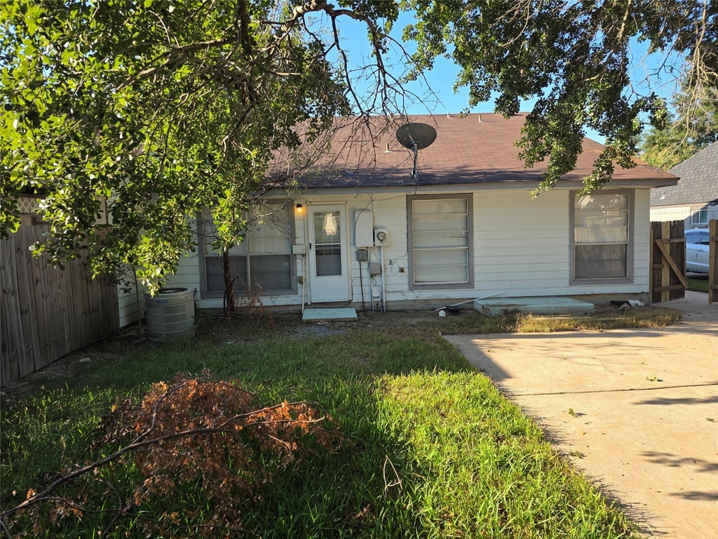 19302 Woodglen Drive - Photo 23