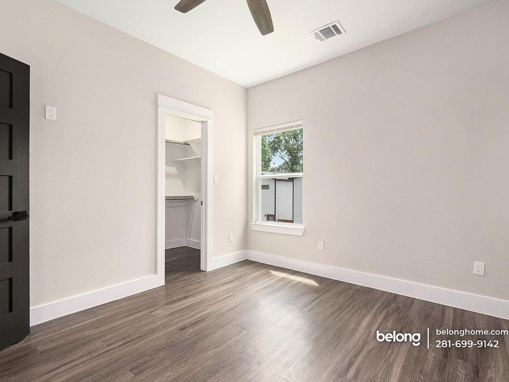 8119 Venus Street - Photo 3