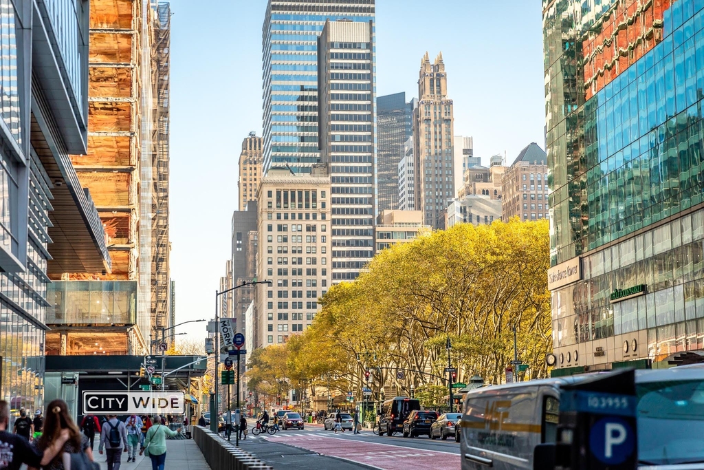 46th and Lex - Photo 6
