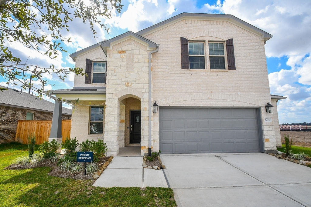6738 Arabella Lakes Drive - Photo 1