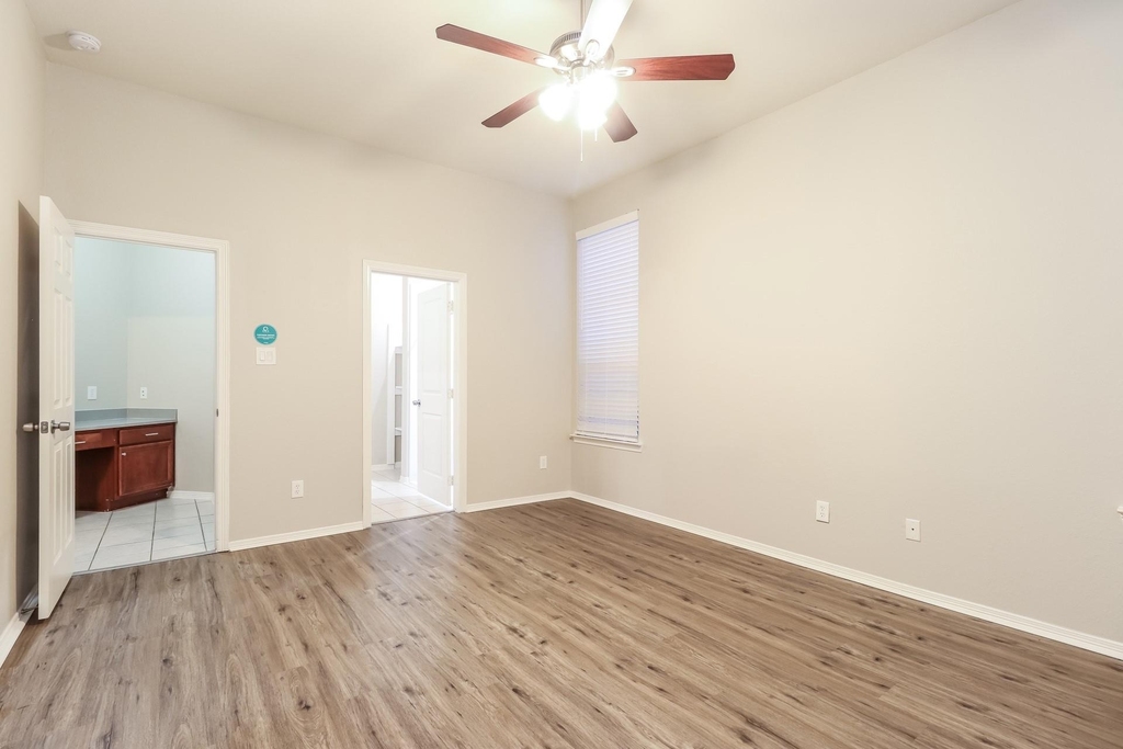 2307 Jefferson Crossing Drive - Photo 7