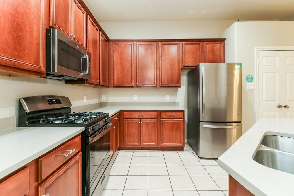 2307 Jefferson Crossing Drive - Photo 6