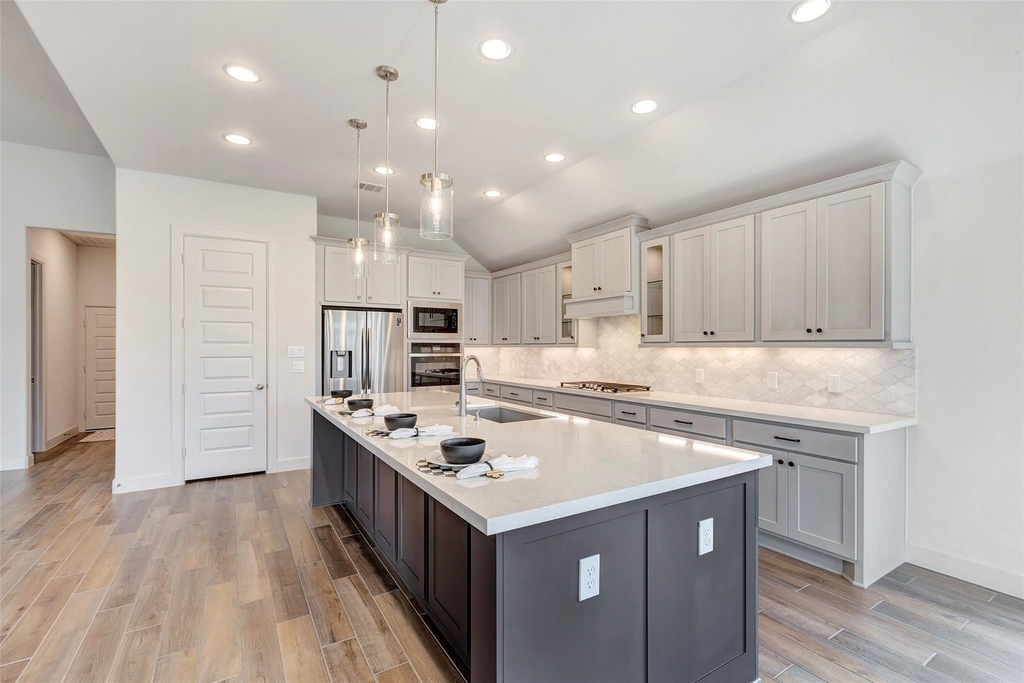 30527 Watershed Way - Photo 16