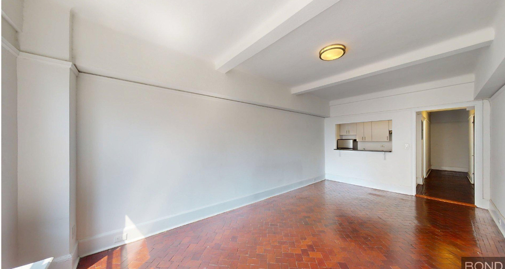 West 73rd Street - Photo 0