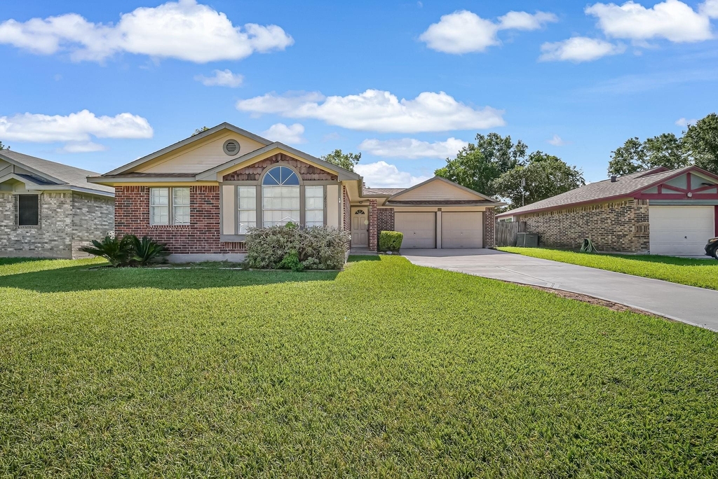 16897 Blue Jay Street - Photo 0