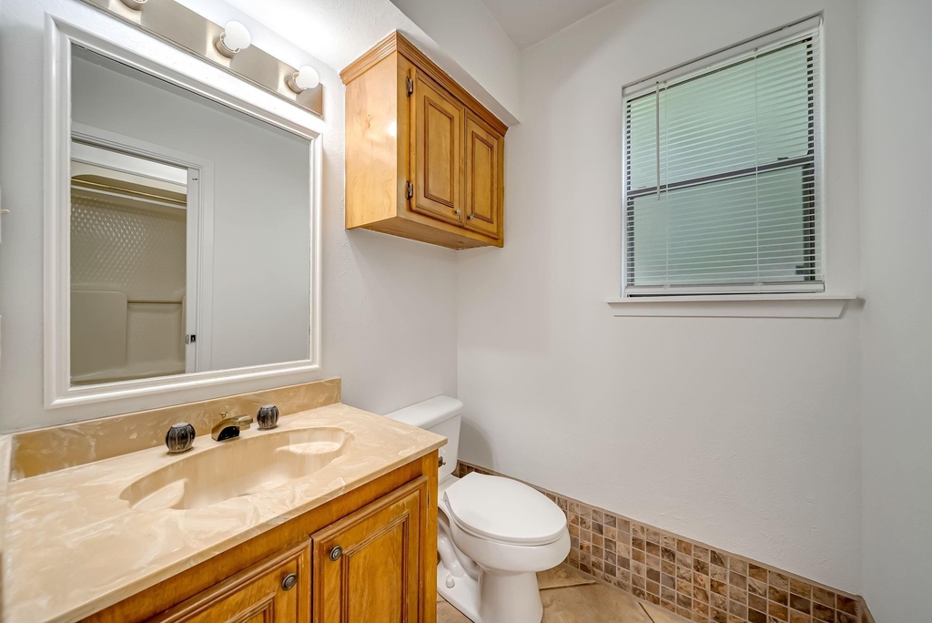 12038 Texas National Boulevard - Photo 7