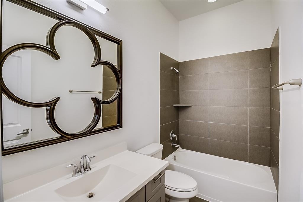 17106 Rainier Creek Drive - Photo 17