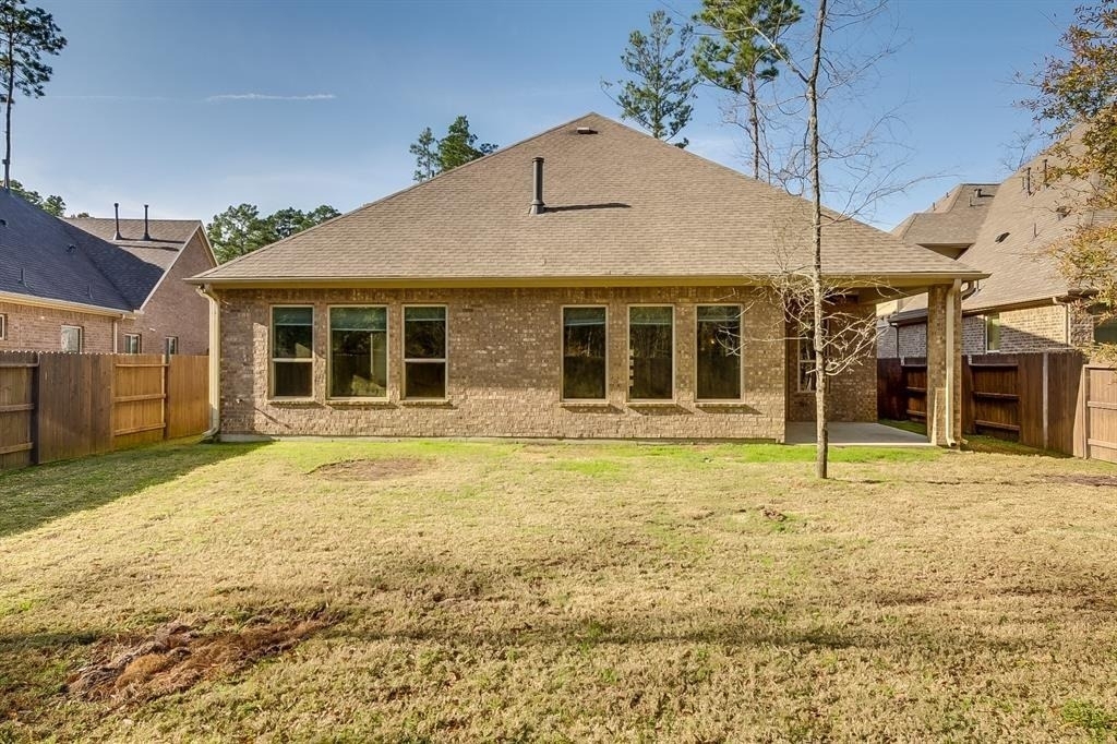 17106 Rainier Creek Drive - Photo 19