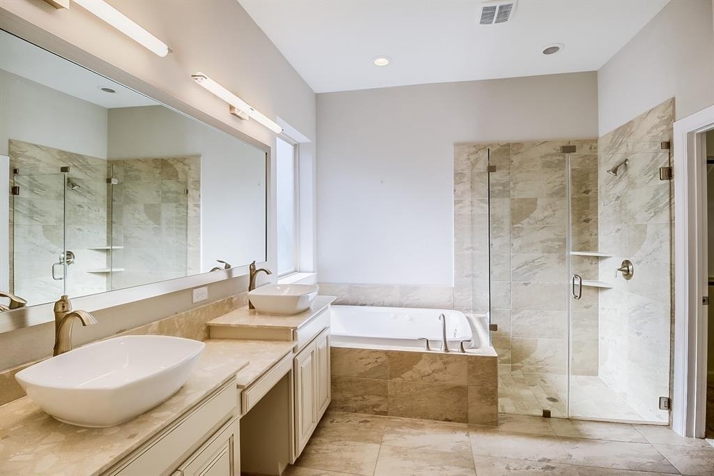 17106 Rainier Creek Drive - Photo 12