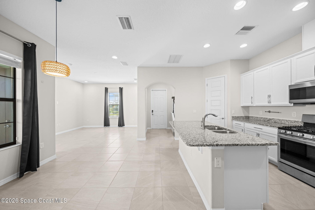 8008 Gullen Drive - Photo 8