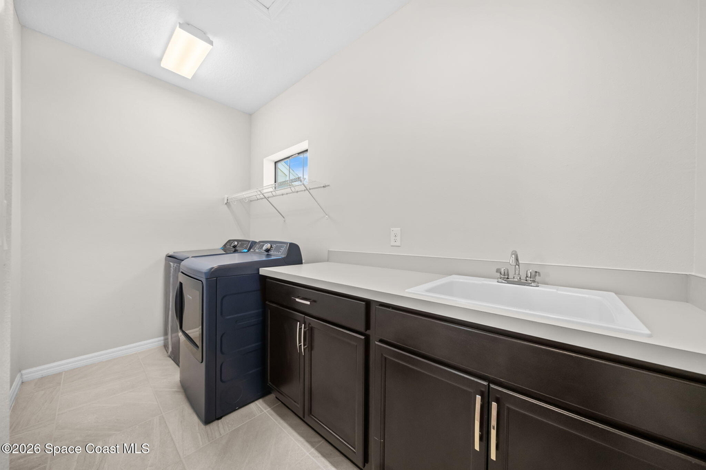 8008 Gullen Drive - Photo 12