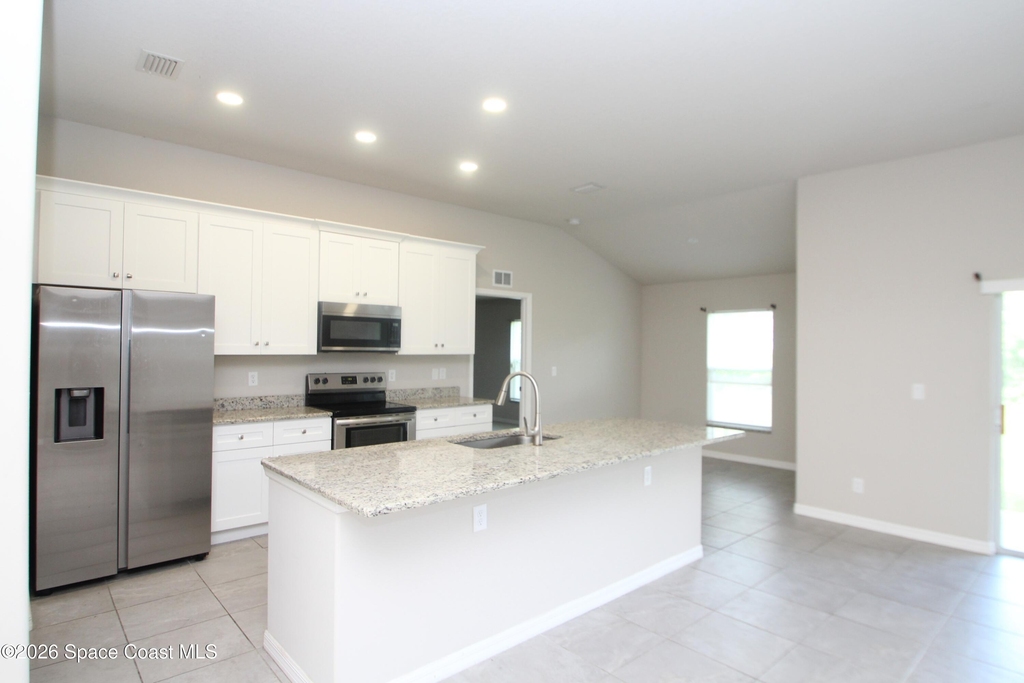 405 Harrison Street Sw - Photo 1