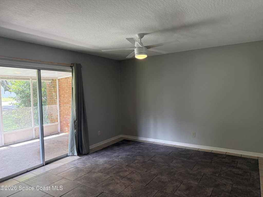 2009 Renee Place - Photo 6