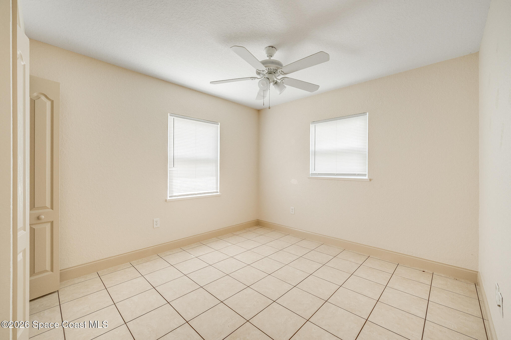 2512 Sarno Road - Photo 19