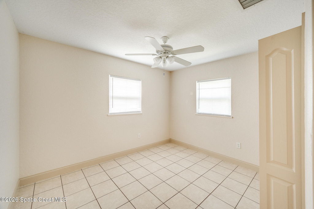 2512 Sarno Road - Photo 17