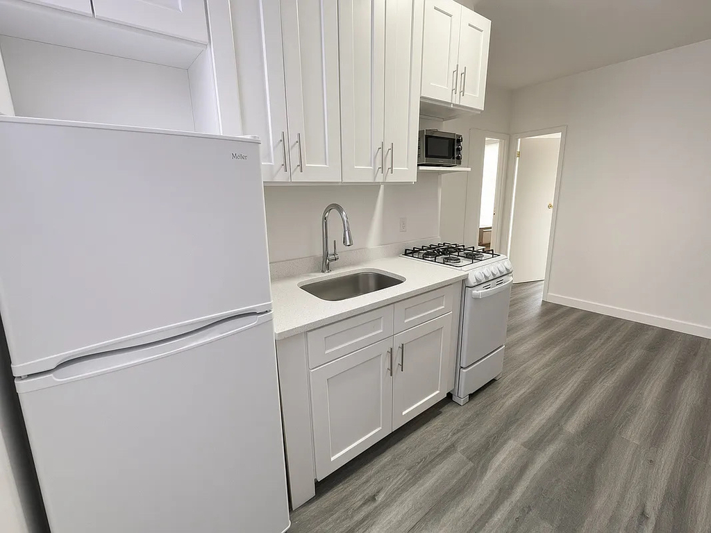 18 King Street - Photo 1