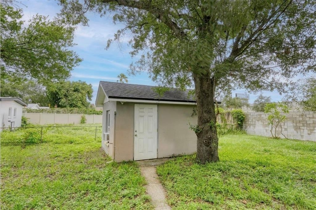 1520 S Church Avenue - Photo 27