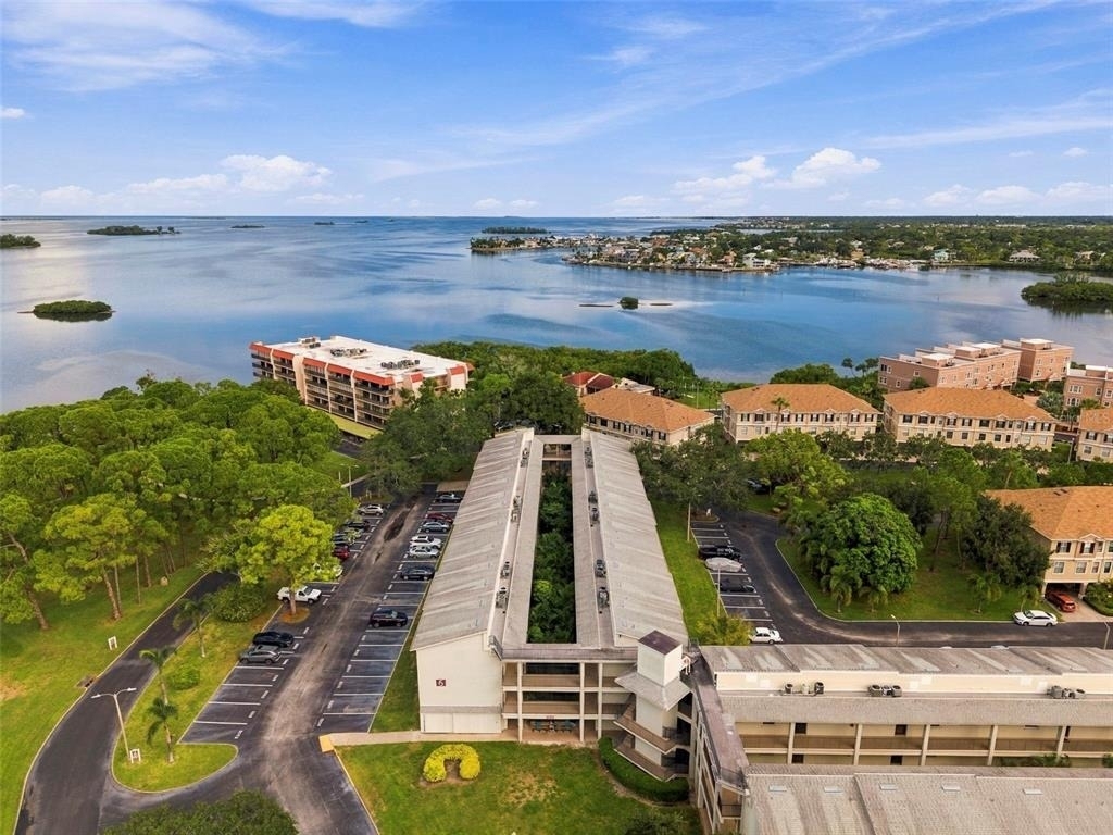 2700 Bayshore Boulevard - Photo 2