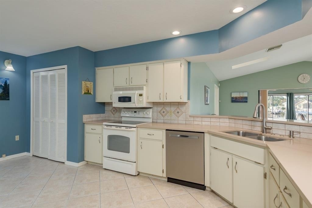 6340 Garland Court - Photo 15
