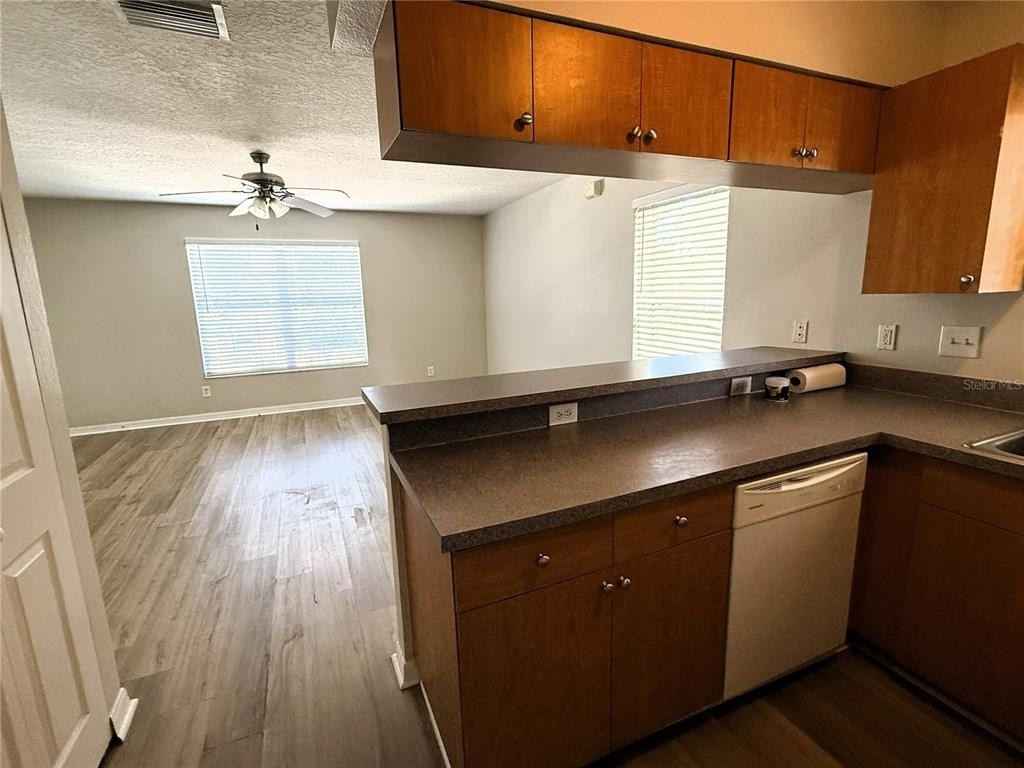 655 3rd Avenue N - Photo 5