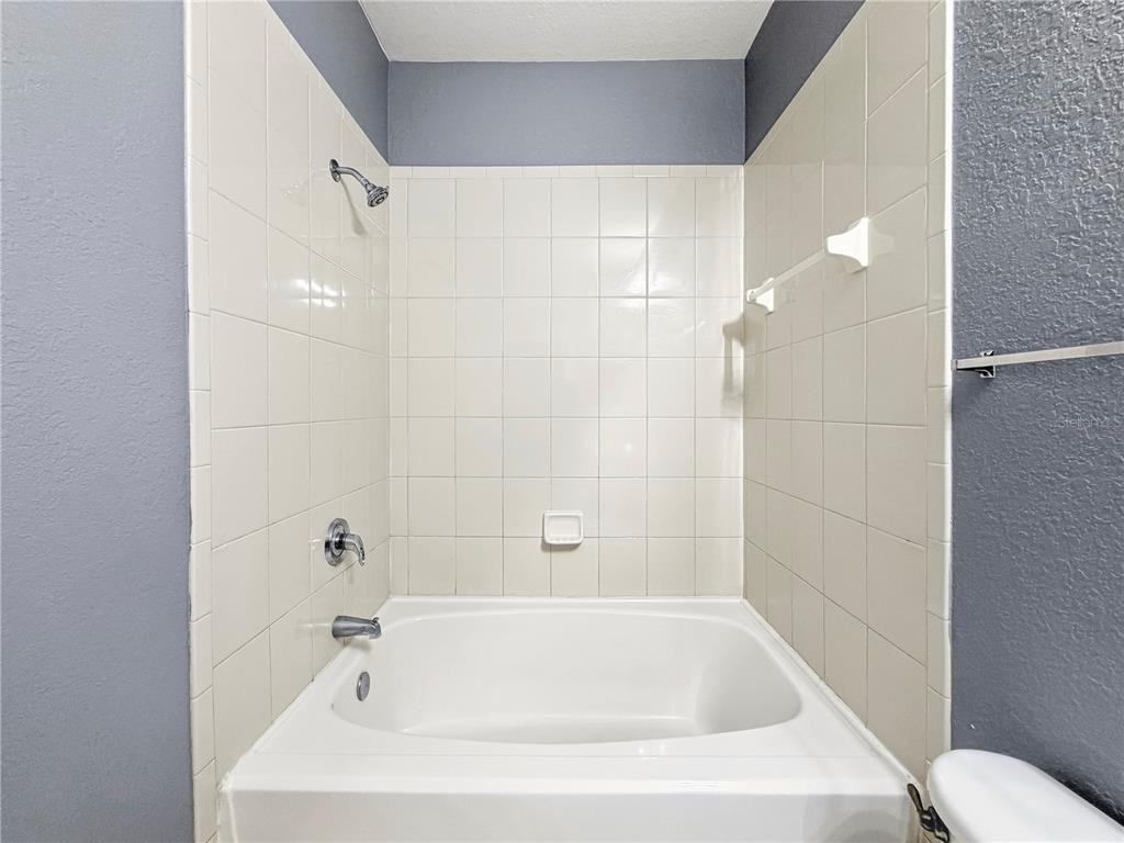 10209 Courtney Palms Boulevard - Photo 15