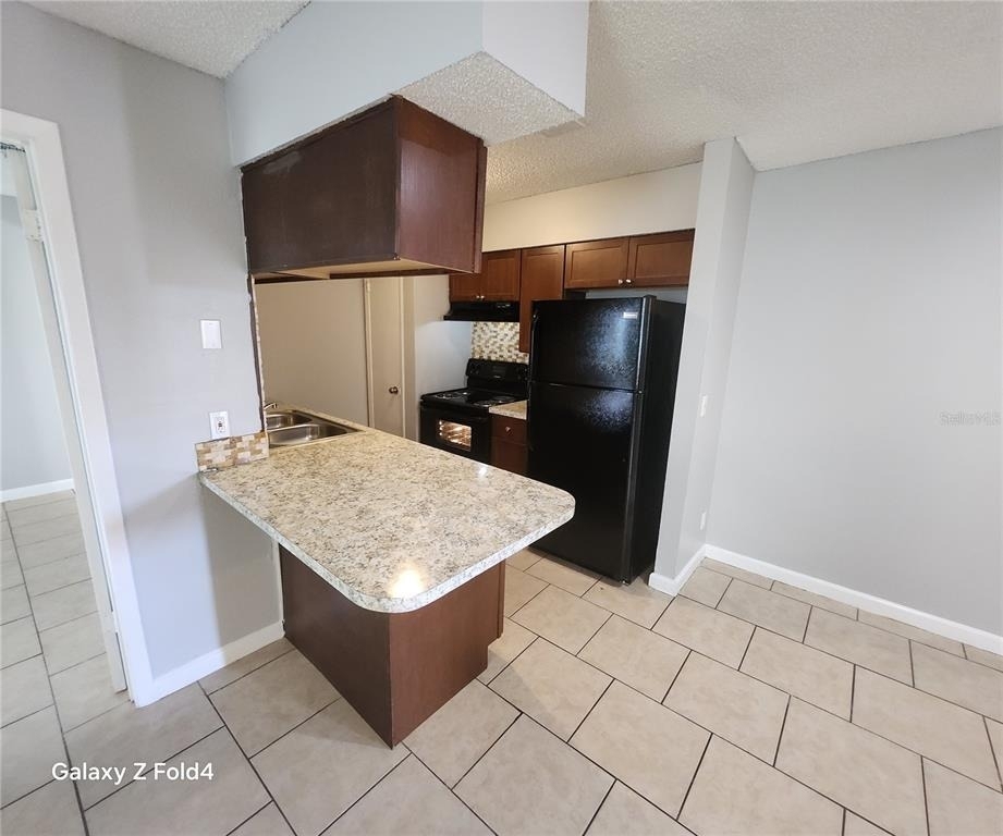 239 Red Maple Place - Photo 3