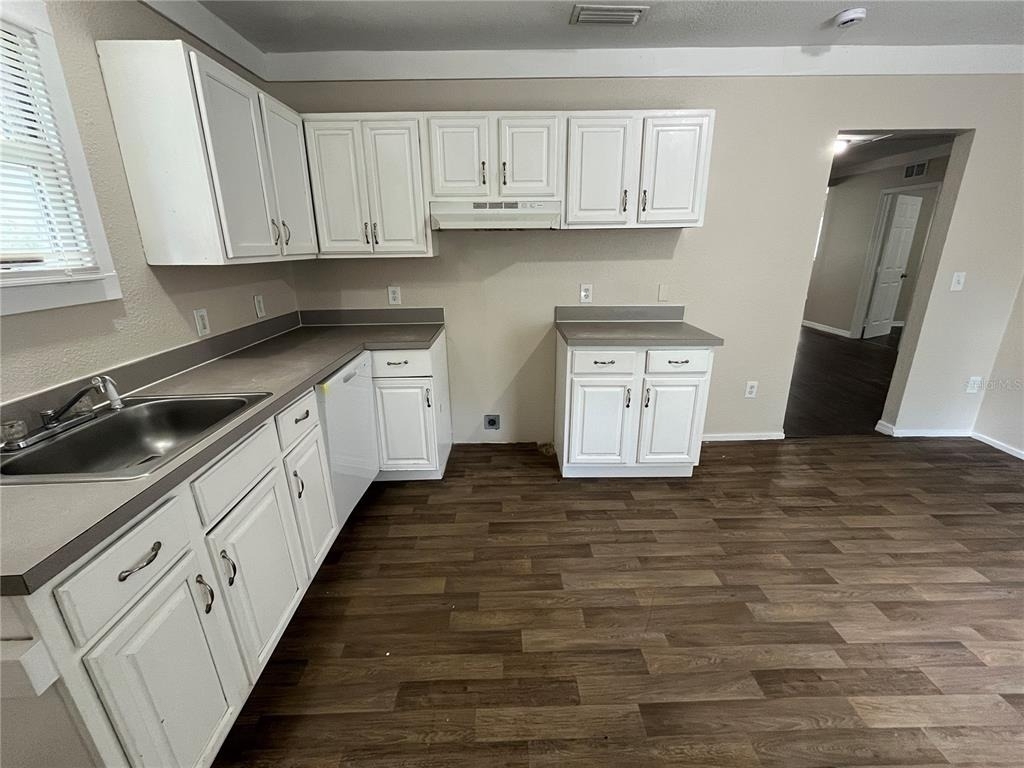 1103 Ne 9th Avenue - Photo 3