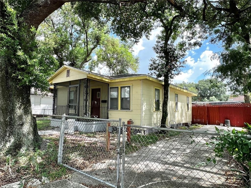 1603 E 29th Avenue - Photo 1