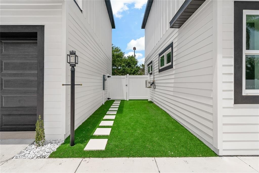 1348 San Christopher Drive - Photo 3