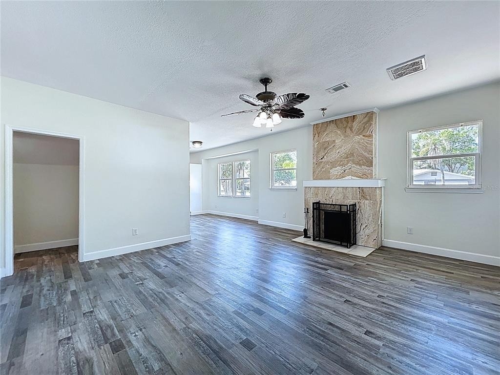 313 Jefferson Avenue S - Photo 7