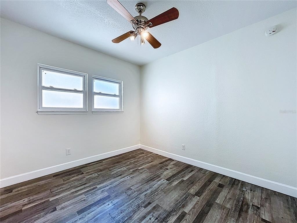 313 Jefferson Avenue S - Photo 12