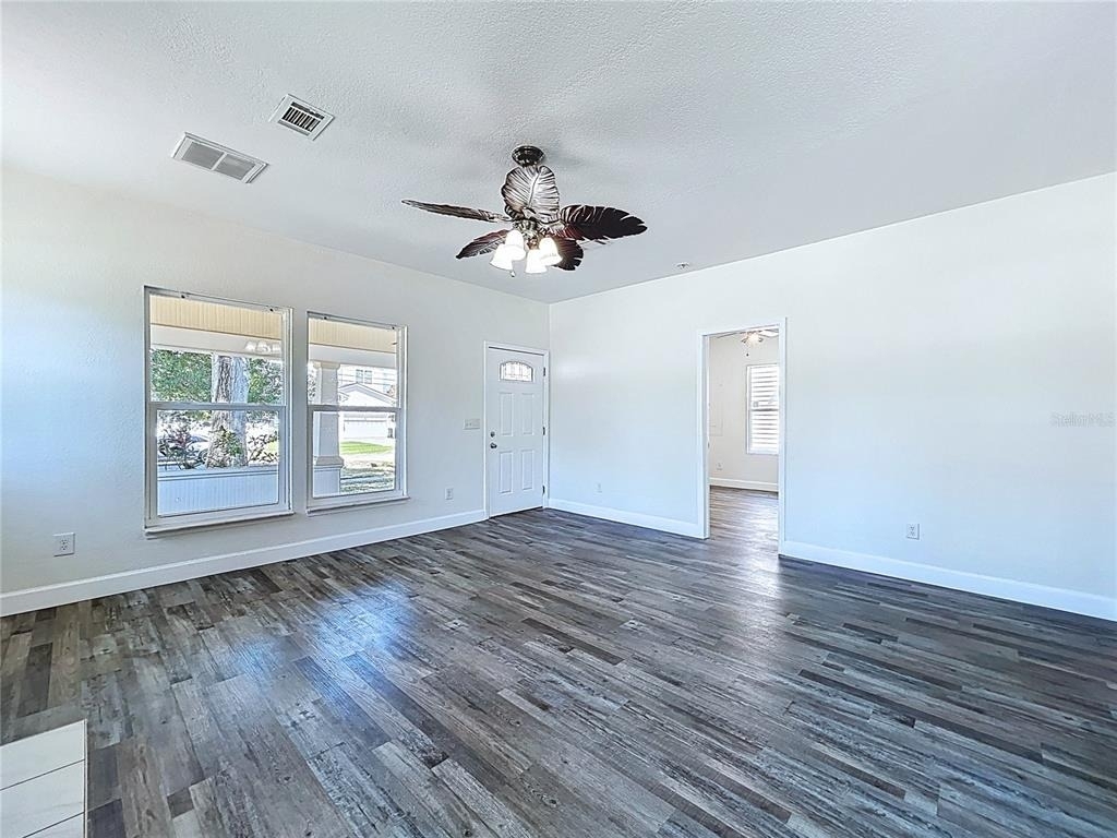 313 Jefferson Avenue S - Photo 9