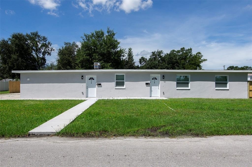 8180 42nd Street N - Photo 0