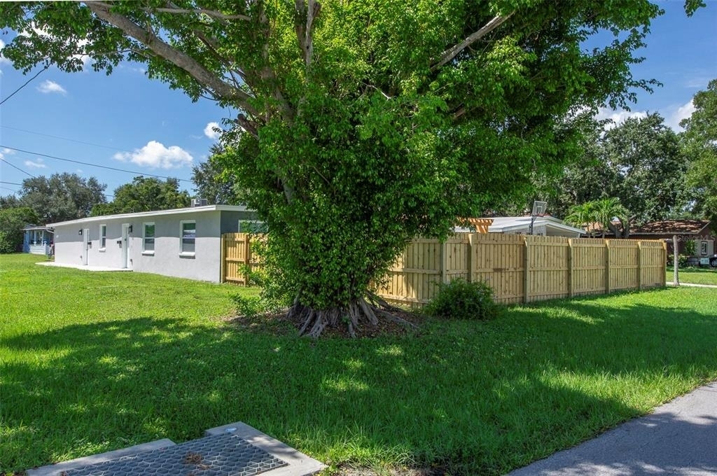 8180 42nd Street N - Photo 19