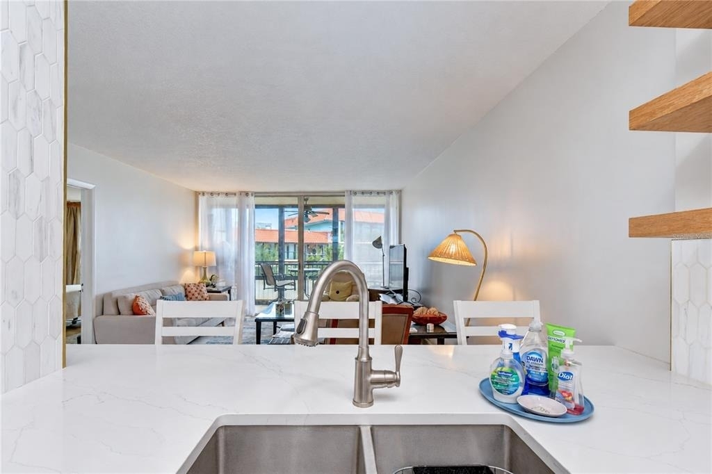 17580 Gulf Boulevard - Photo 14