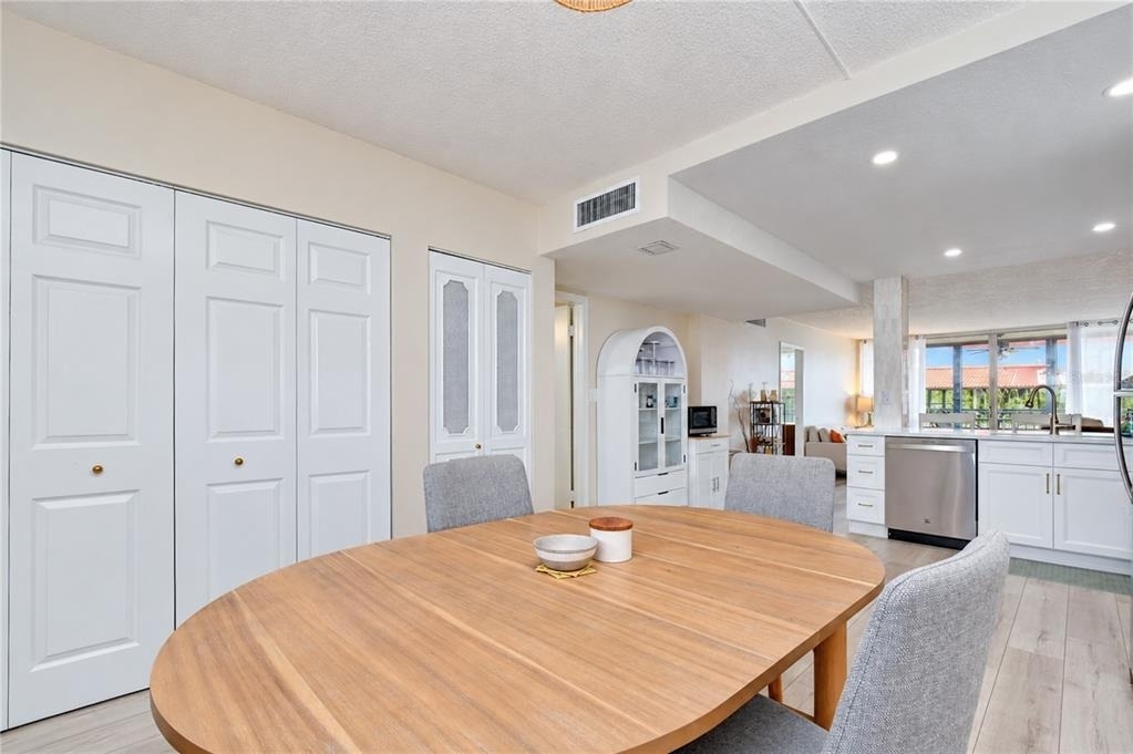 17580 Gulf Boulevard - Photo 7