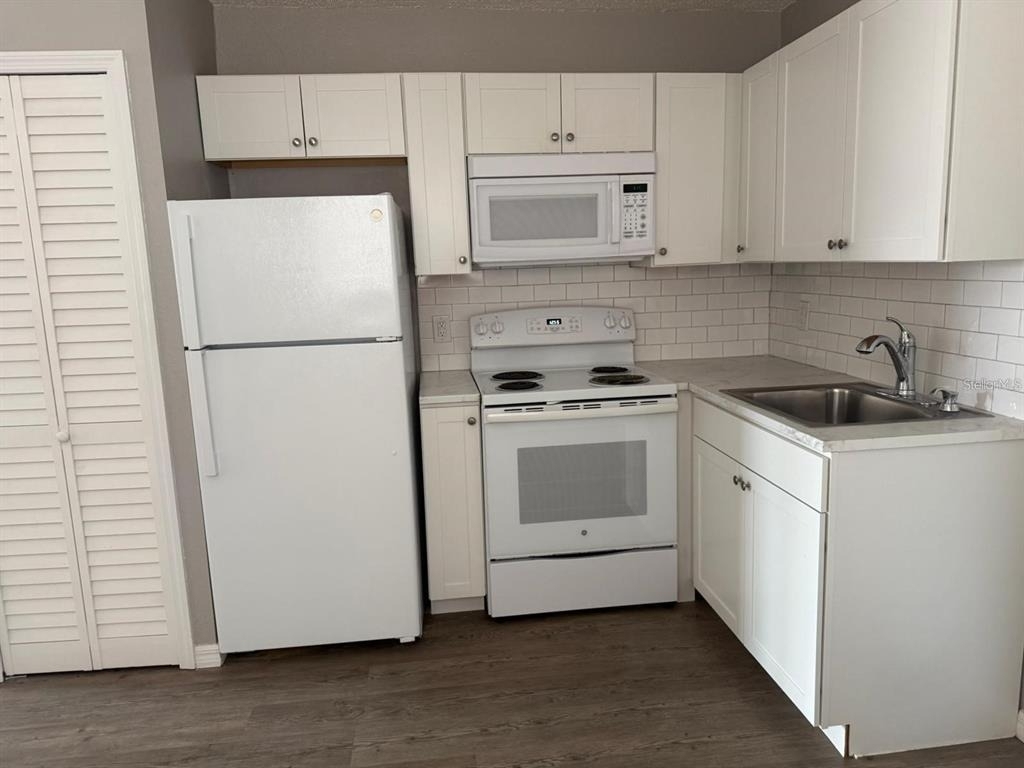 500 Las Palmas Circle - Photo 5