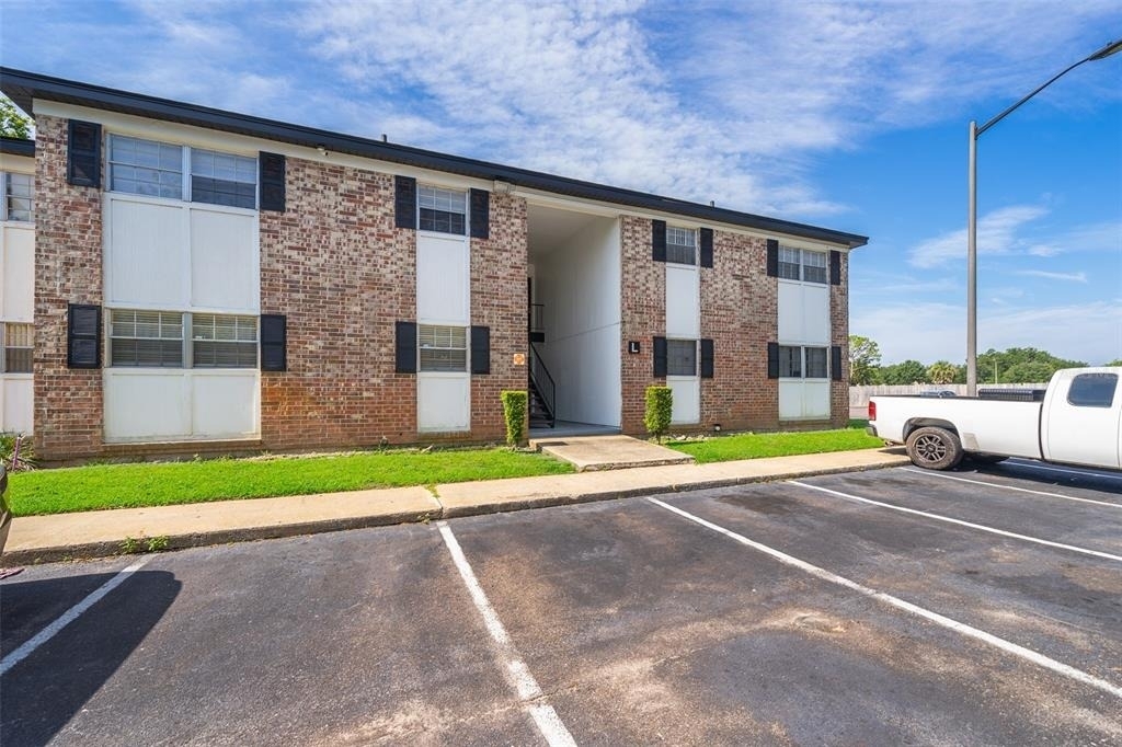 5317 Curry Ford Road - Photo 0